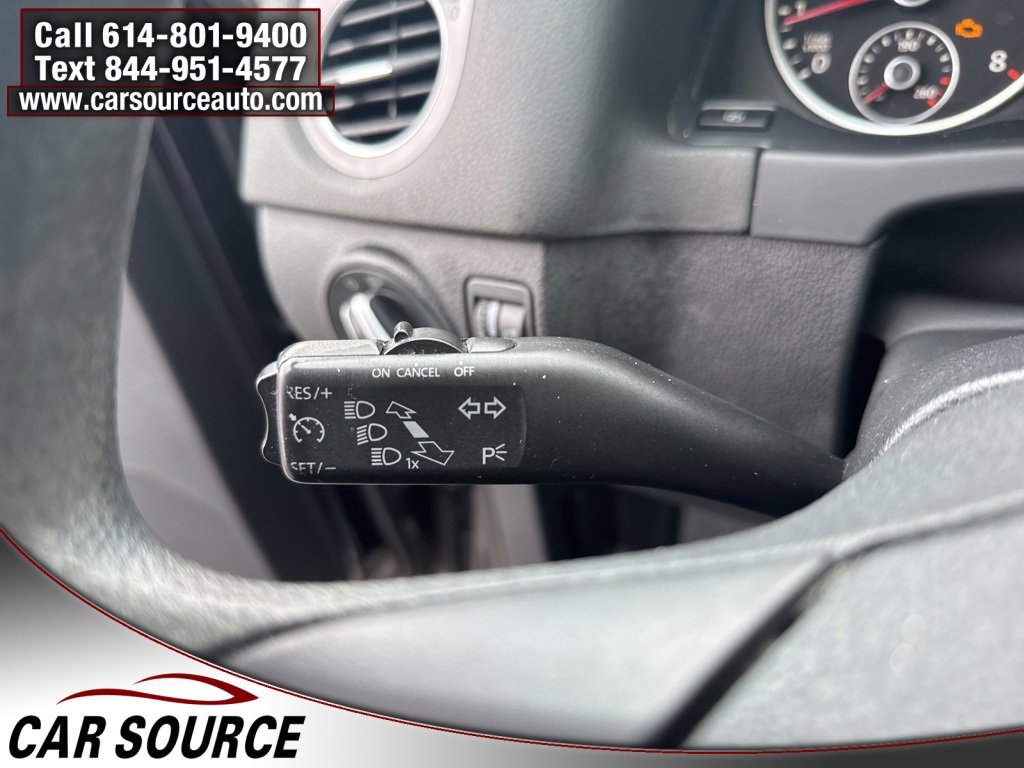 Used 2011 Volkswagen Tiguan S image 17