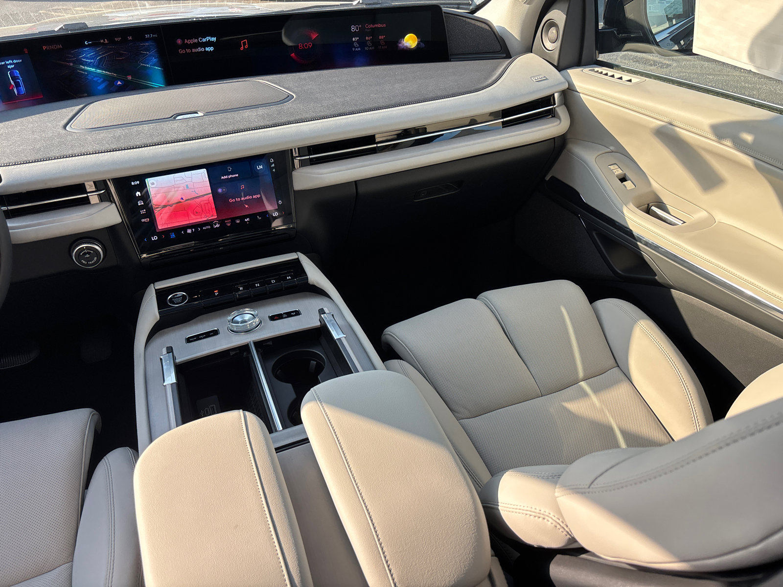 New 2025 Lincoln Navigator L Reserve image 31