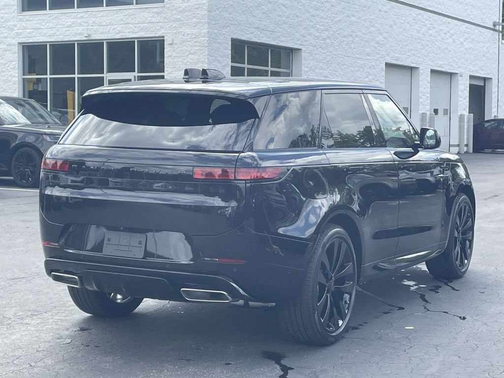 New 2026 Land Rover Range Rover Sport Dynamic SE AWD/4WD image 7