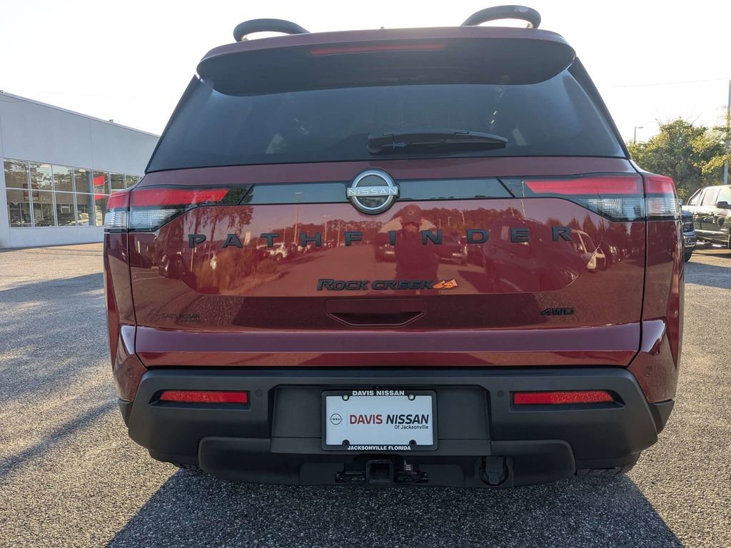 Used 2024 Nissan Pathfinder Rock Creek AWD/4WD image 5
