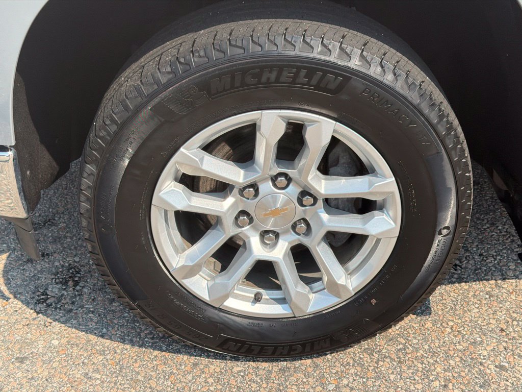 Certified 2024 Chevrolet Silverado 1500 LT AWD/4WD image 12