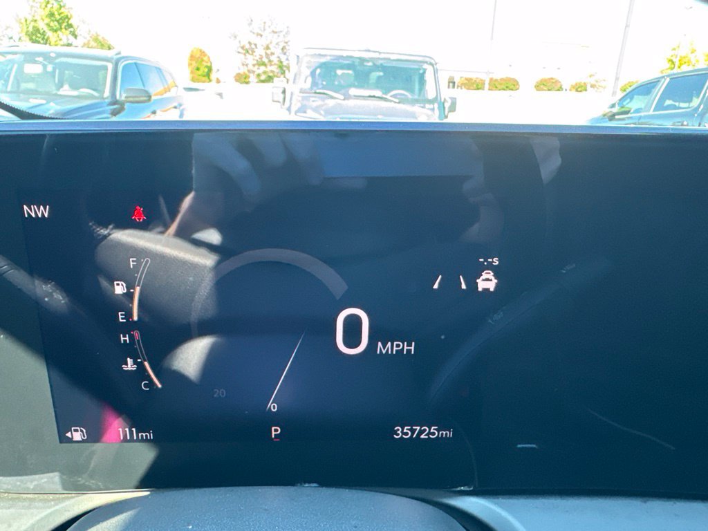 Used 2024 Buick Encore GX Avenir w/ Avenir Technology Package AWD/4WD image 17