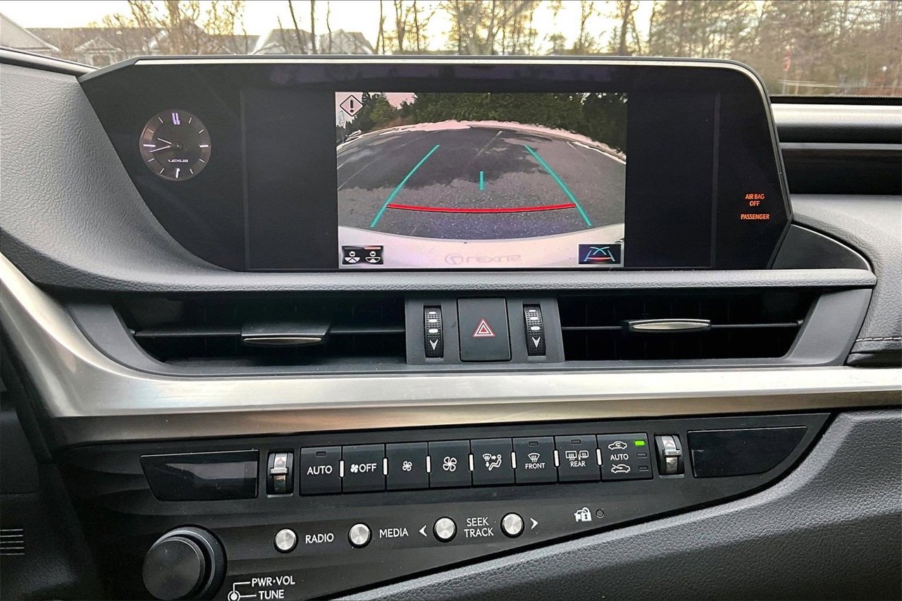 Used 2019 Lexus ES 350 w/ Premium Package image 14