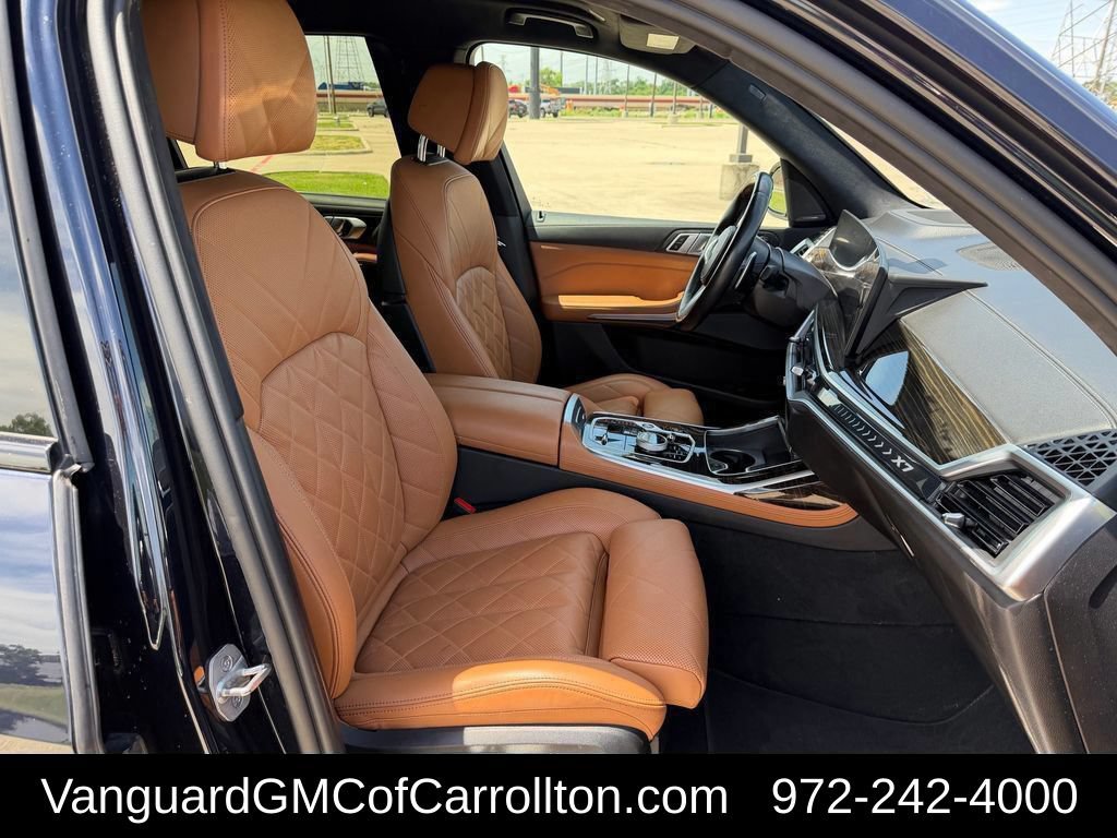 Used 2023 BMW X7 xDrive40i w/ M Sport Package AWD/4WD image 39