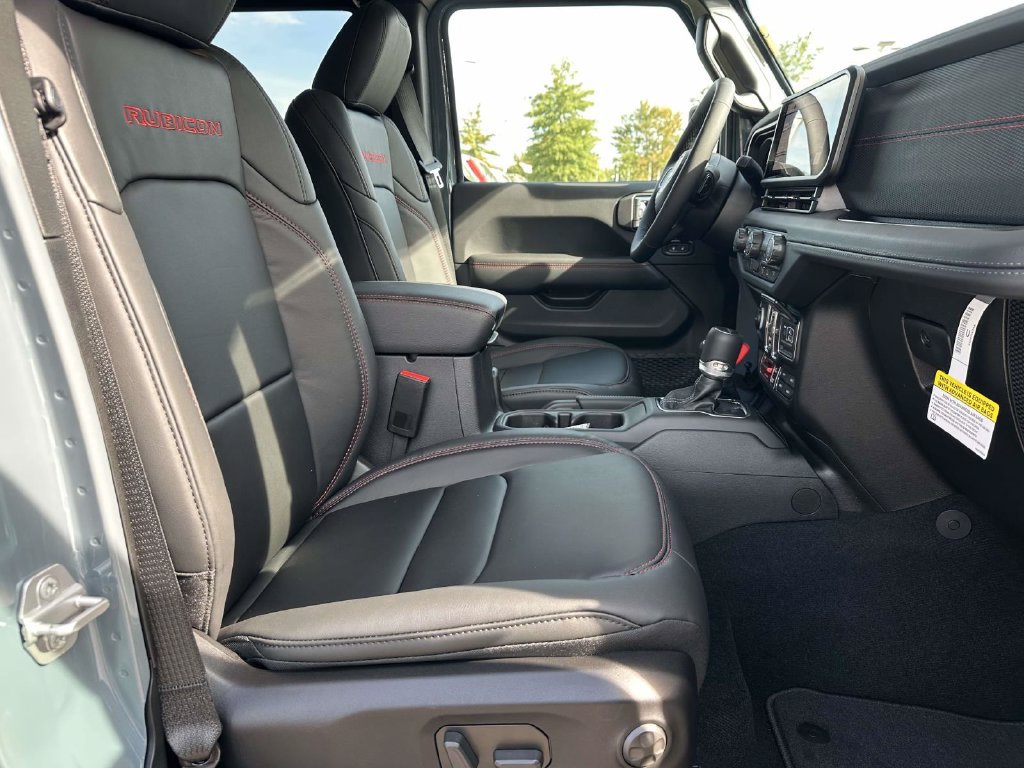 New 2027 Jeep Gladiator Rubicon AWD/4WD image 16