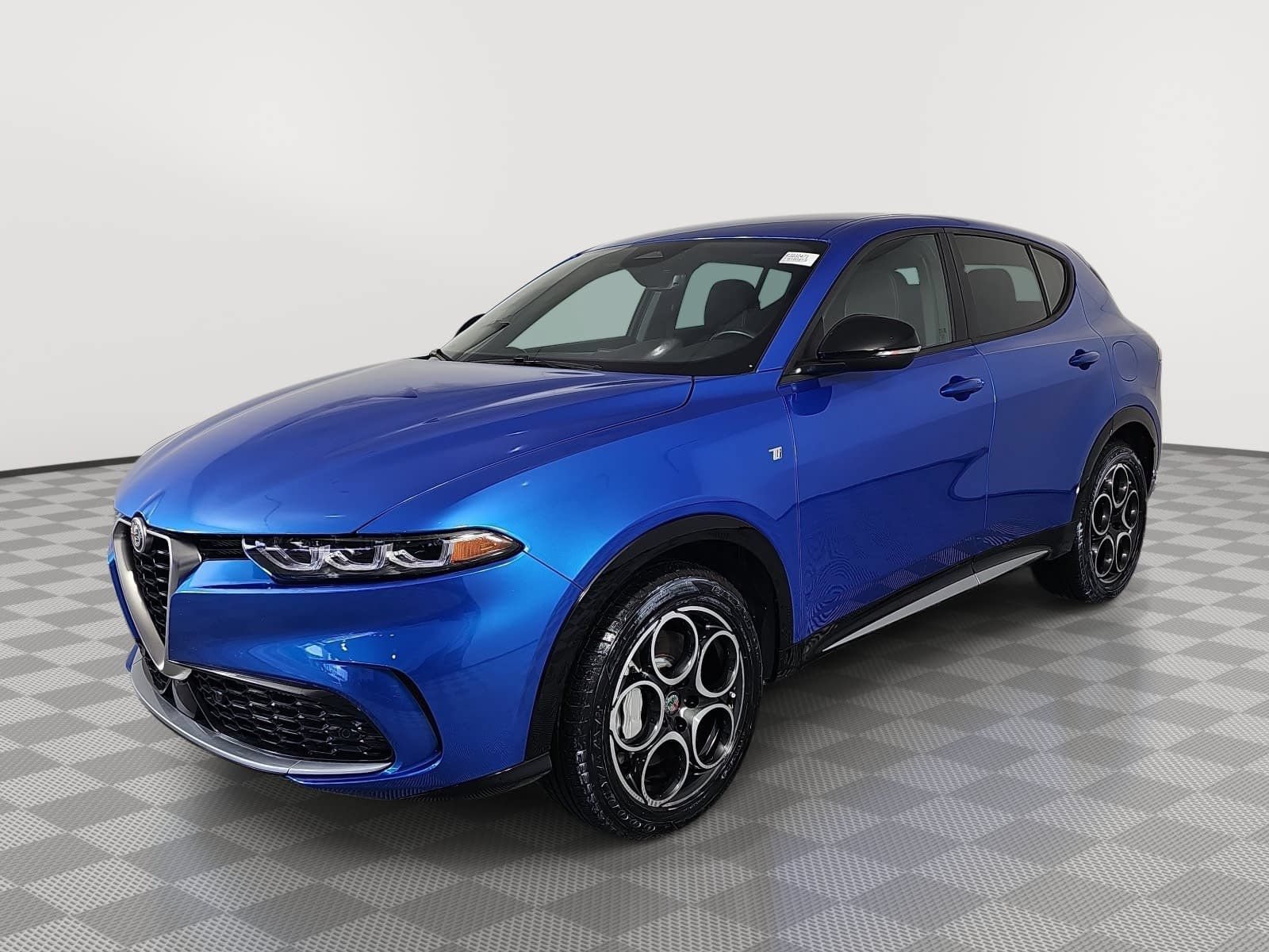 Used 2024 Alfa Romeo Tonale Ti AWD/4WD image 4