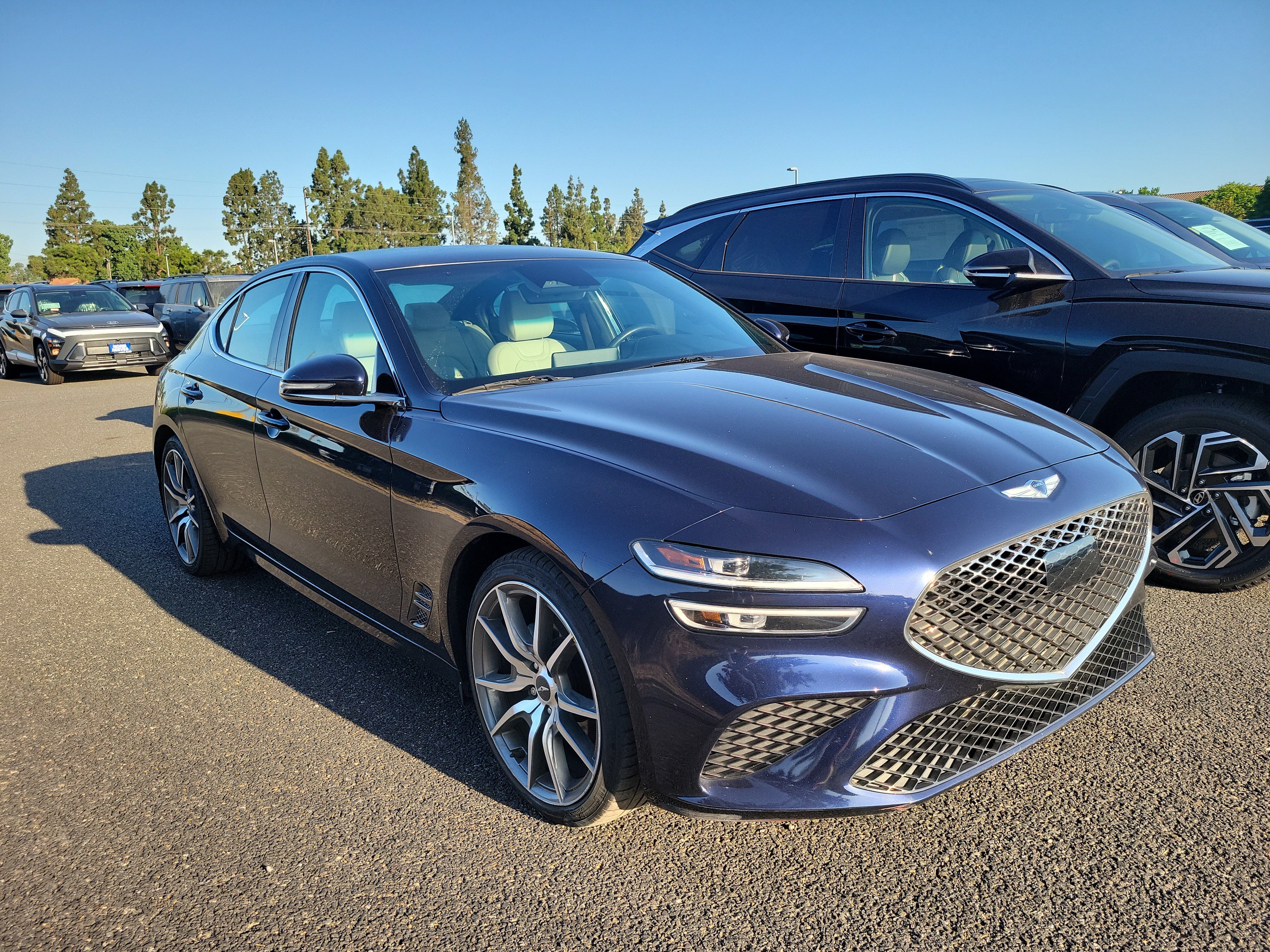 Used 2023 Genesis G70 2.0T RWD image 3