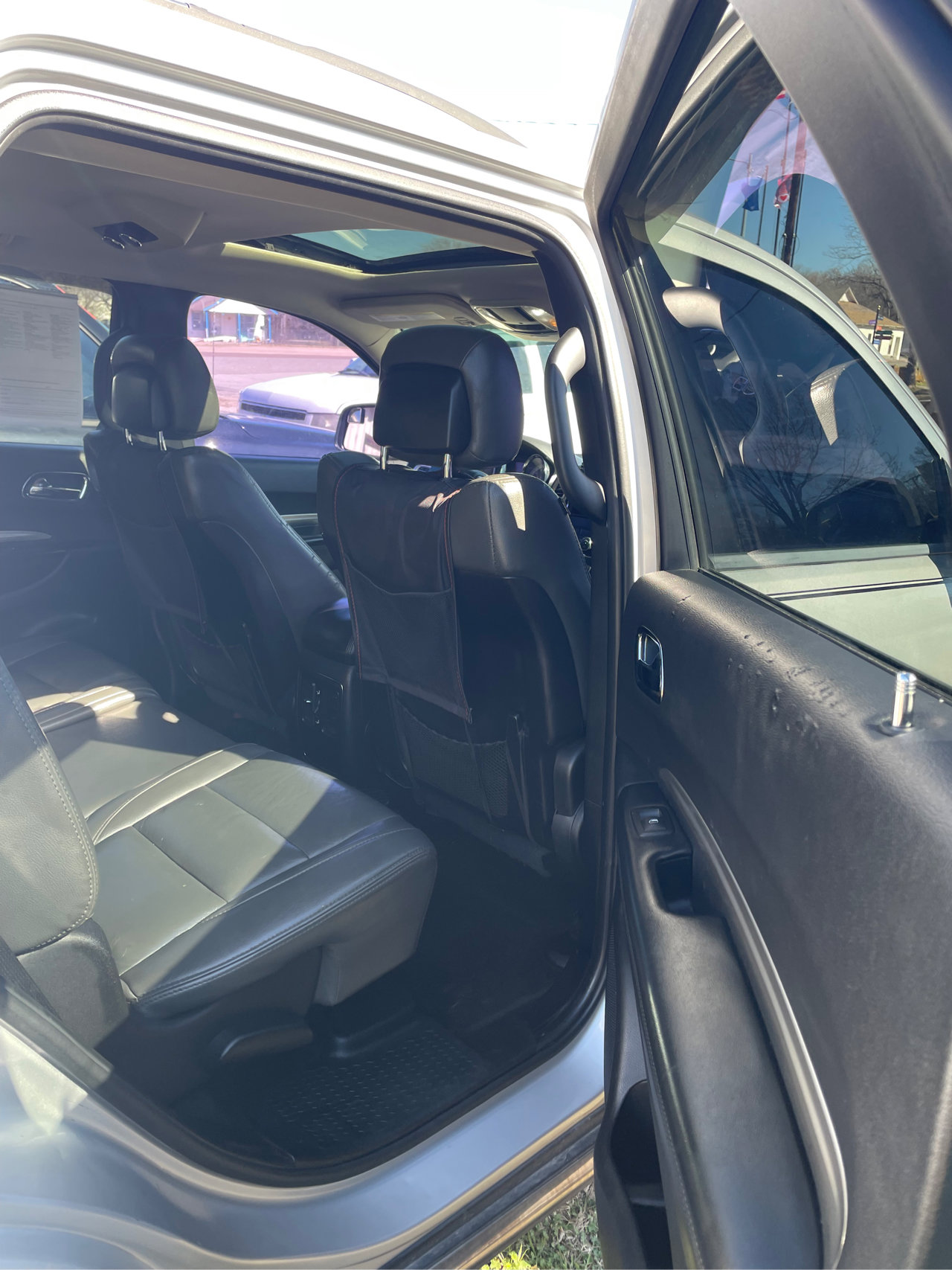 Used 2012 Dodge Durango SXT image 11