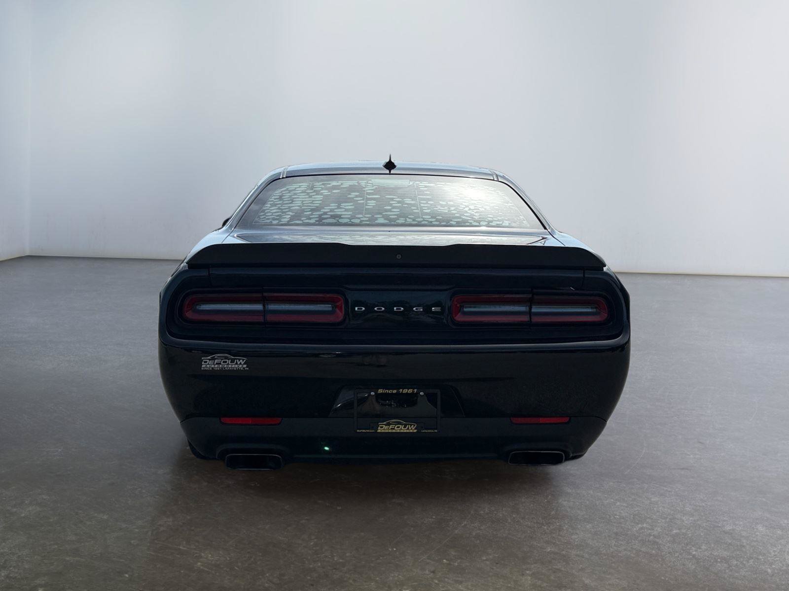 Used 2018 Dodge Challenger R/T Scat Pack w/ Leather Interior Group RWD image 4
