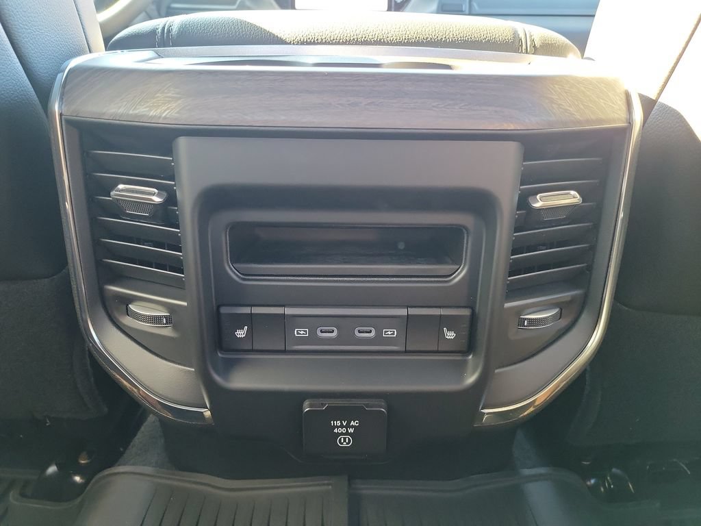 New 2026 RAM 3500 Laramie AWD/4WD image 23