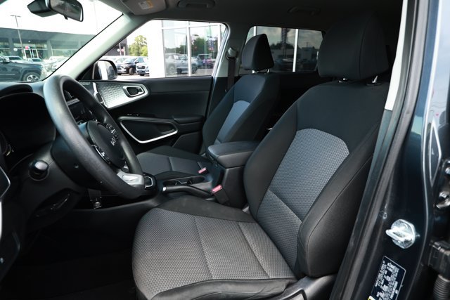 Used 2023 Kia Soul LX FWD image 21