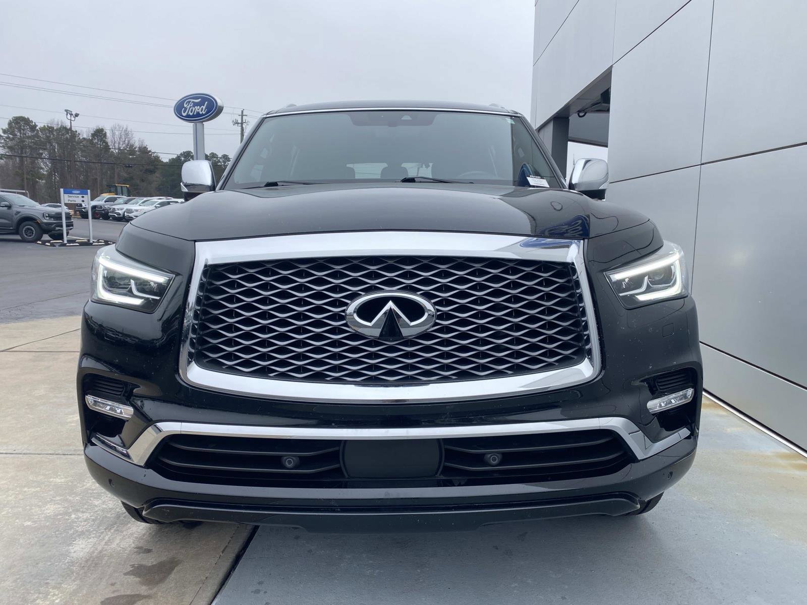 Used 2021 INFINITI QX80 Sensory w/ All-Season Package image 11