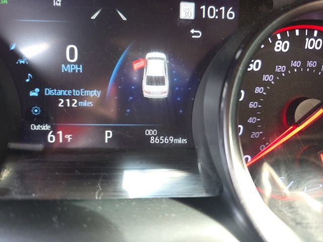 Used 2021 Toyota Camry XSE w/ Carpet Mat Package (TMS) FWD image 2