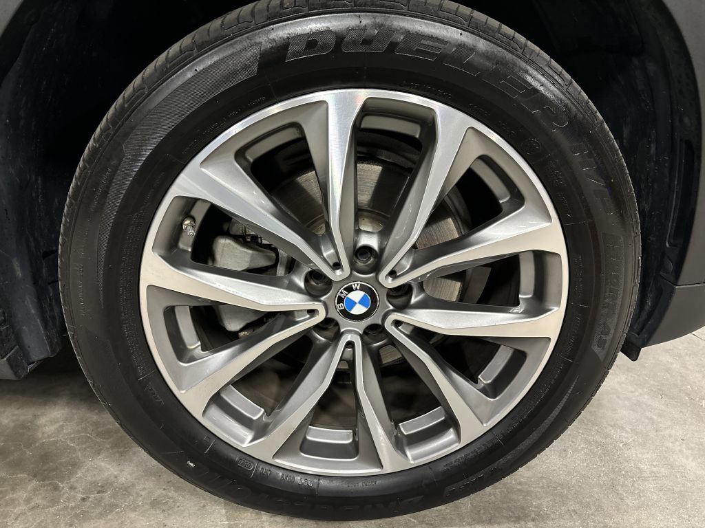 Used 2019 BMW X3 xDrive30i w/ Driving Assistance Package image 43
