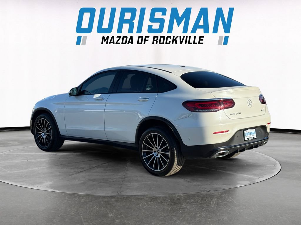 Used 2020 Mercedes-Benz GLC 300 4MATIC Coupe image 4