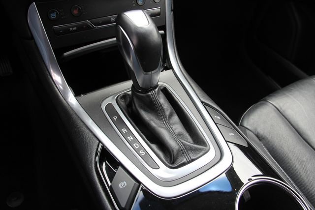 Used 2016 Ford Edge Titanium w/ Equipment Group 302A FWD image 27