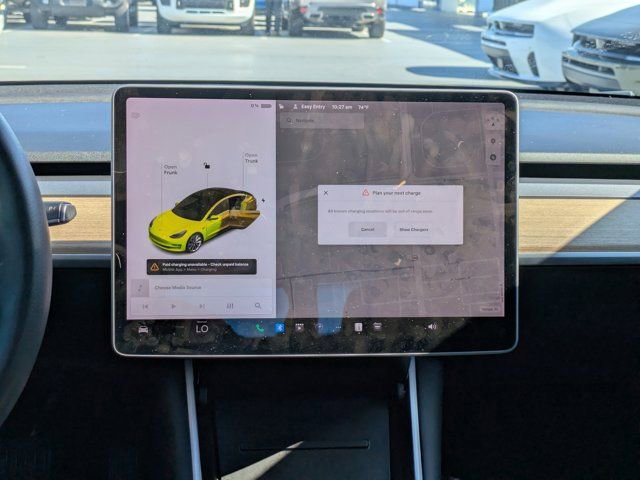 Used 2020 Tesla Model 3 Standard Range Plus image 16