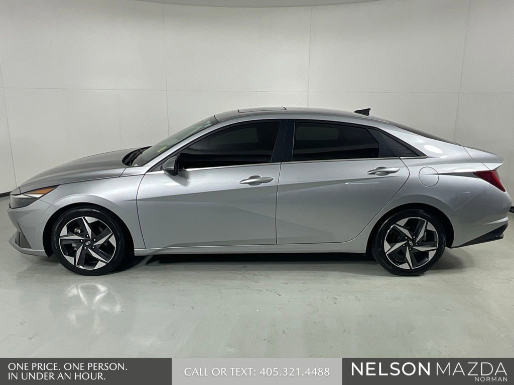 Used 2023 Hyundai Elantra Limited FWD image 9