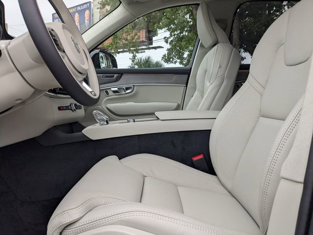 New 2026 Volvo XC90 B6 Ultra w/ Lounge Package image 22