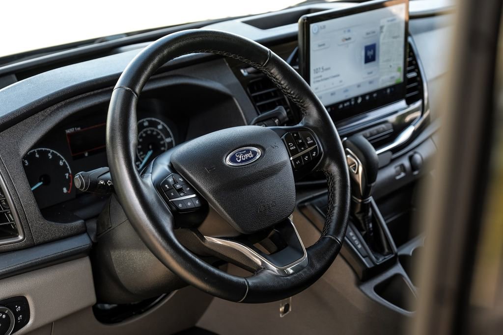 Used 2023 Ford Transit 350 XLT image 12