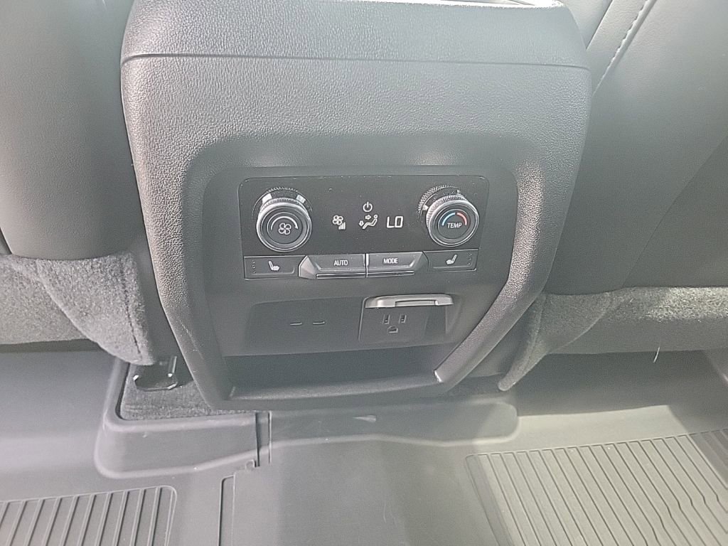 Used 2025 Buick Enclave Avenir w/ Super Cruise Package AWD/4WD image 10
