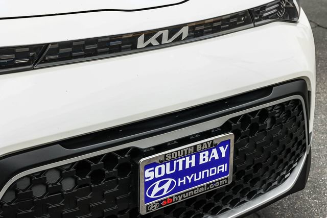 Used 2024 Kia Soul LX w/ Option Group 015 FWD image 11