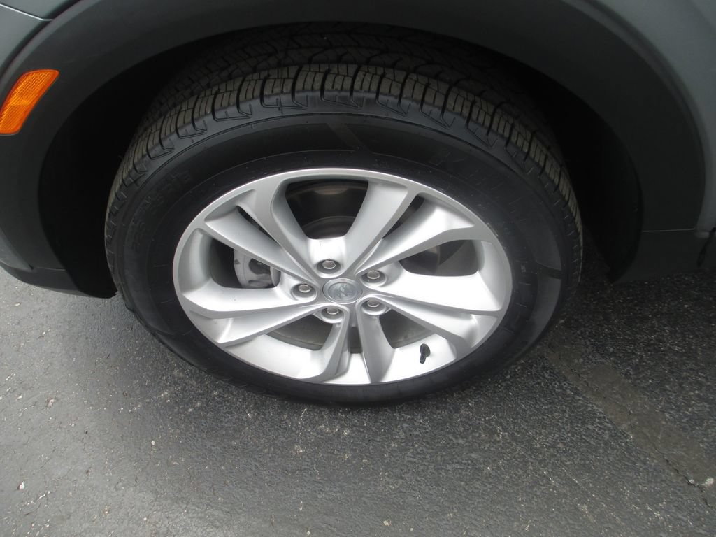 Certified 2023 Buick Encore GX Preferred w/ Cold Weather Comfort Package AWD/4WD image 15