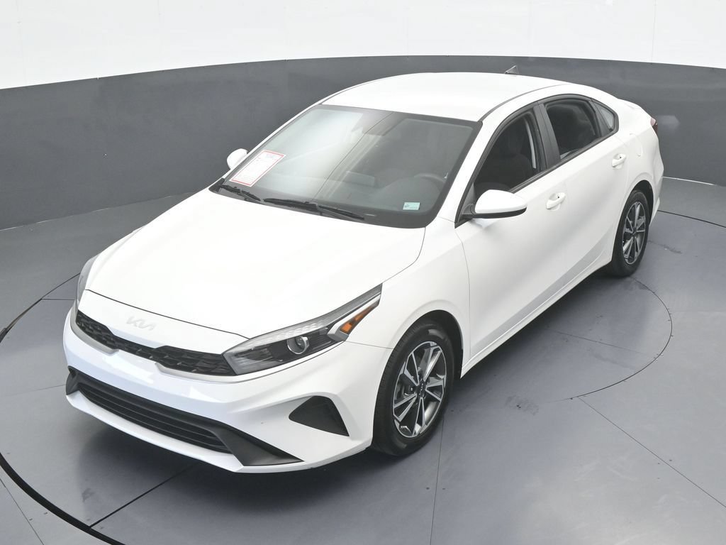 Used 2023 Kia Forte LXS FWD image 40