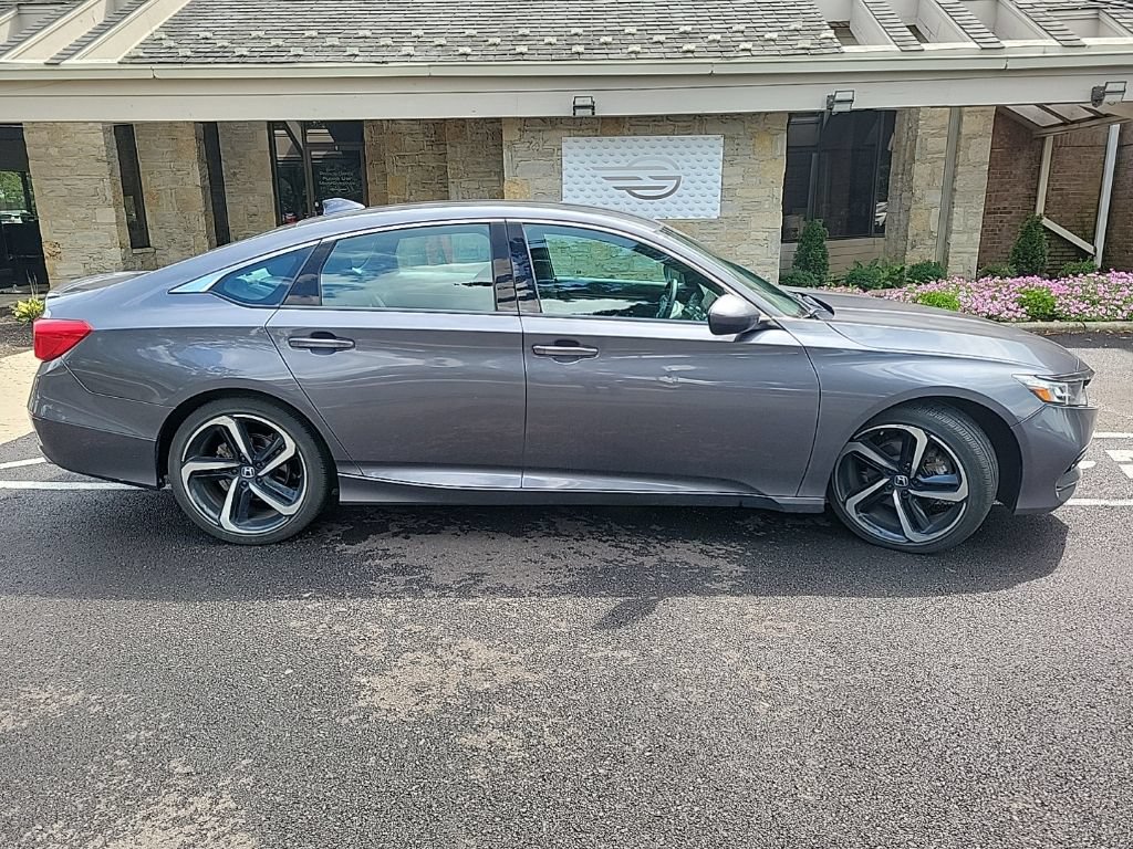 Used 2018 Honda Accord Sport image 5