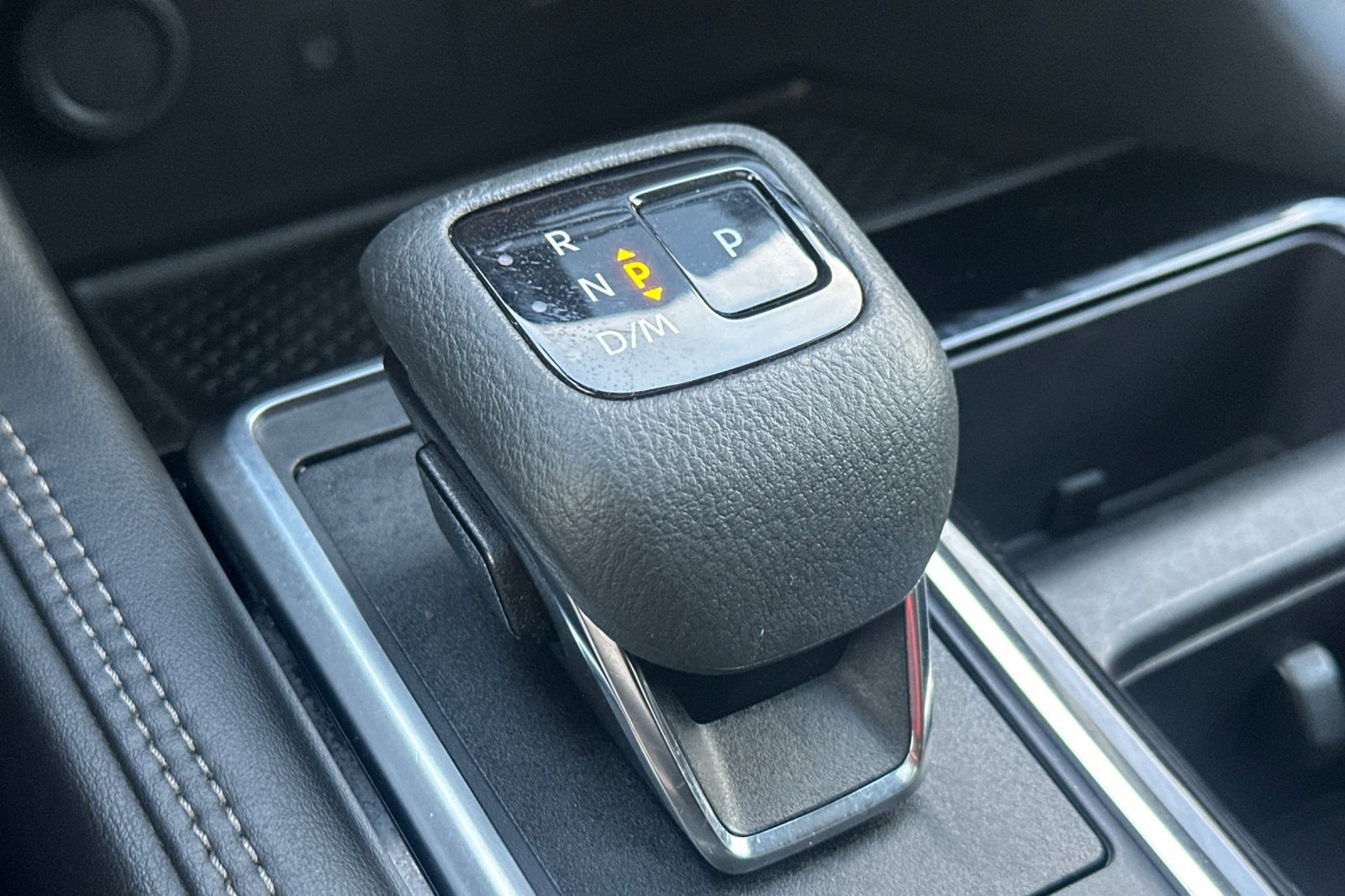 Used 2023 Nissan Pathfinder Platinum image 36