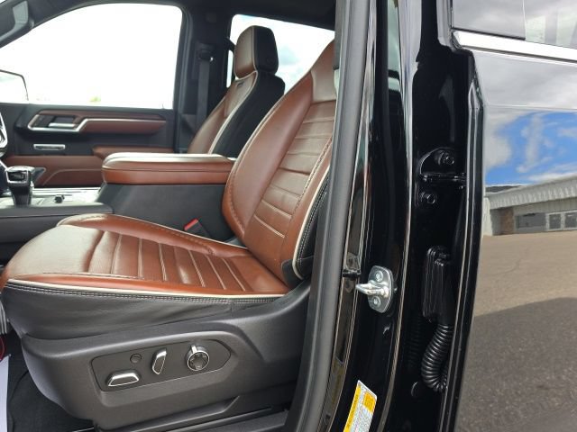 Used 2025 GMC Sierra 1500 Denali Ultimate AWD/4WD image 13