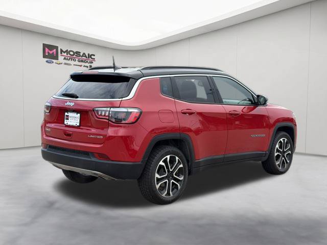 Used 2023 Jeep Compass Limited AWD/4WD image 7