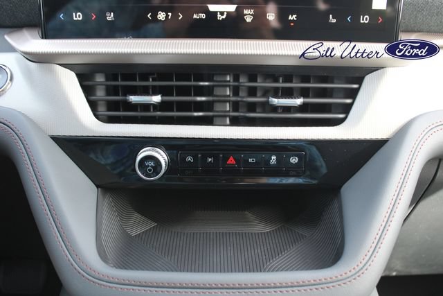 New 2026 Ford Explorer Active w/ Active Comfort Package RWD image 14