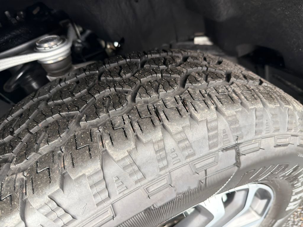 Used 2025 Ford Ranger Lariat w/ FX4 Off-Road Package image 27