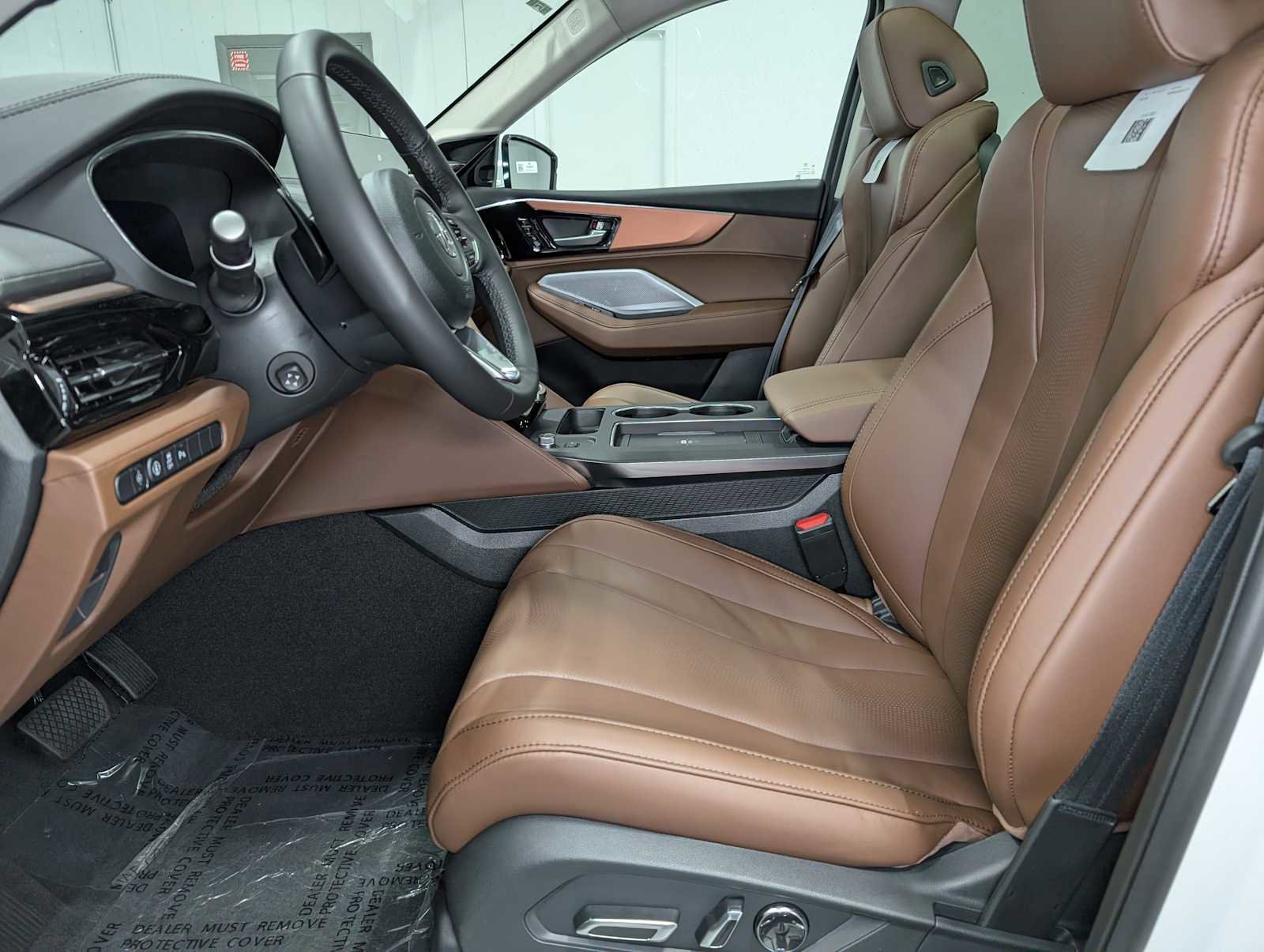 Certified 2025 Acura MDX SH-AWD w/ Technology Package image 4