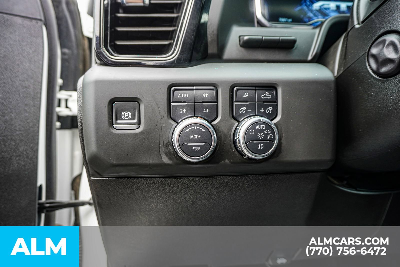 Used 2025 GMC Sierra 1500 AT4 w/ Technology Package image 34