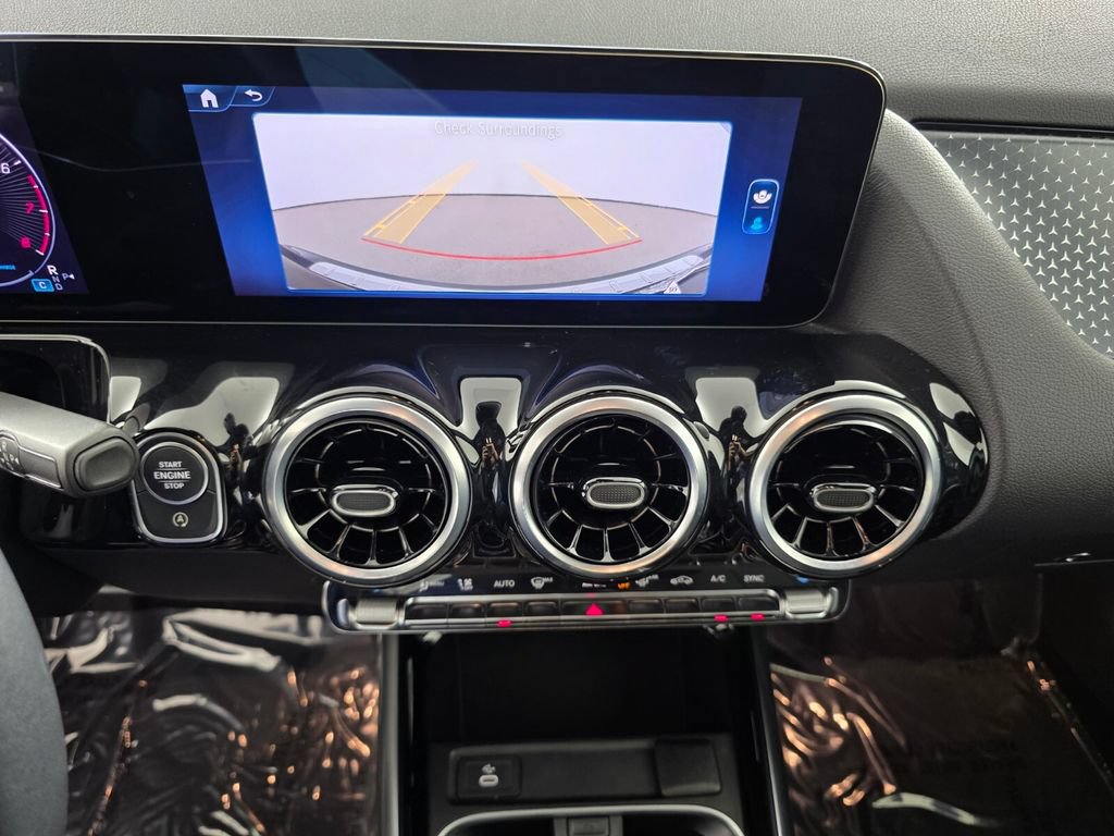 Certified 2025 Mercedes-Benz GLA 250 image 21
