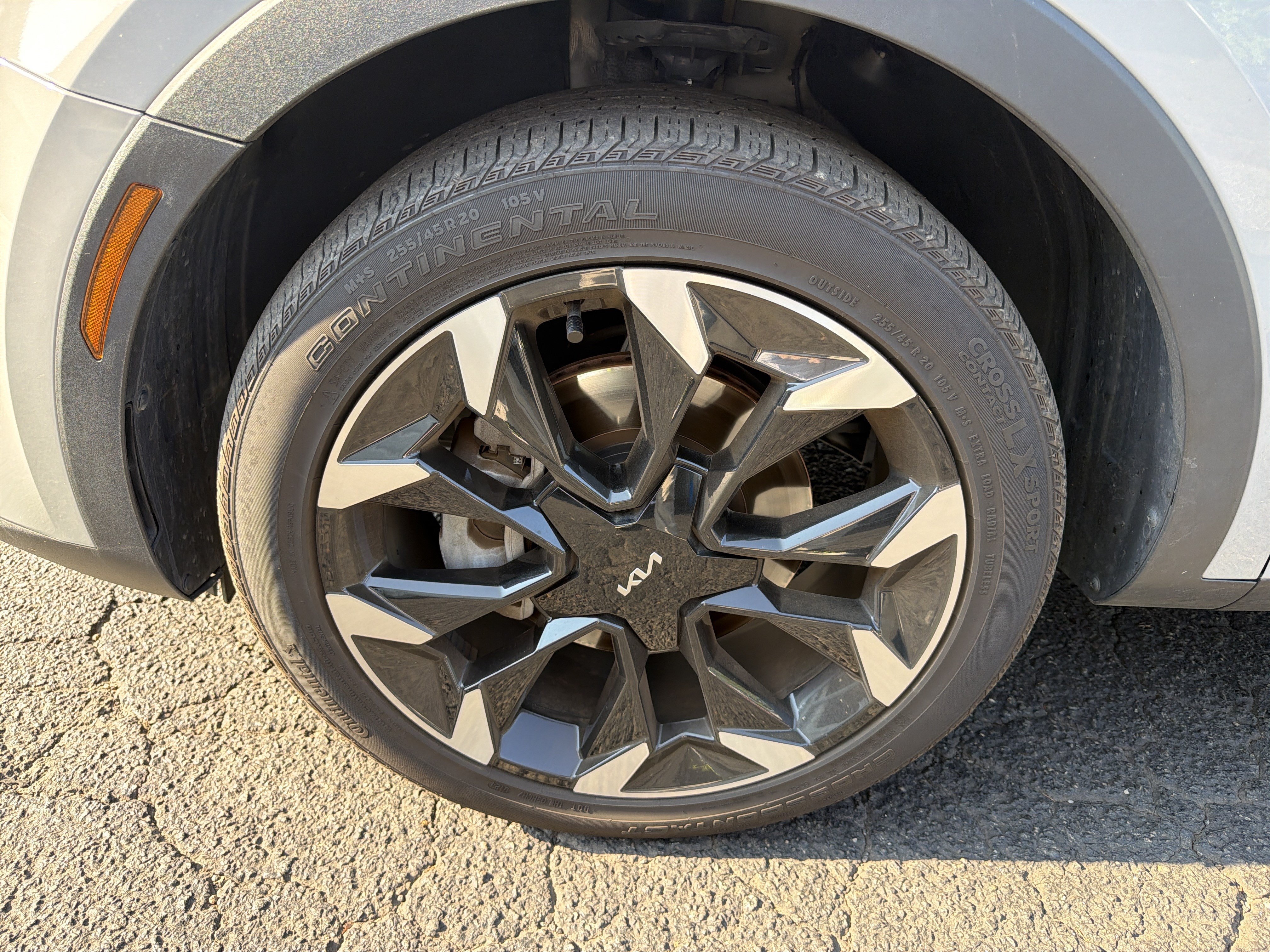 Used 2025 Kia Sorento EX FWD image 10