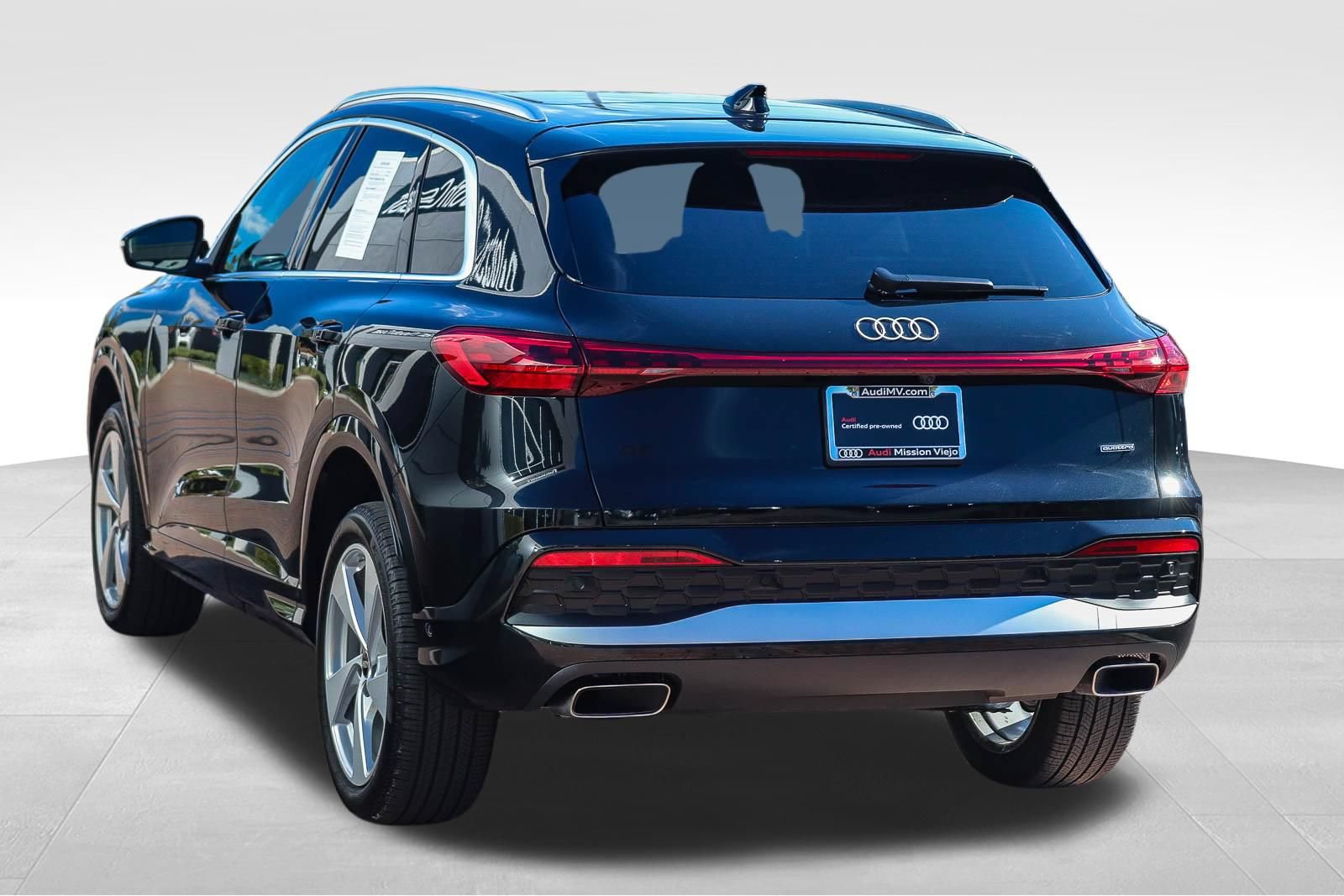 Certified 2025 Audi Q5 Premium w/ Premium Plus AWD/4WD image 5