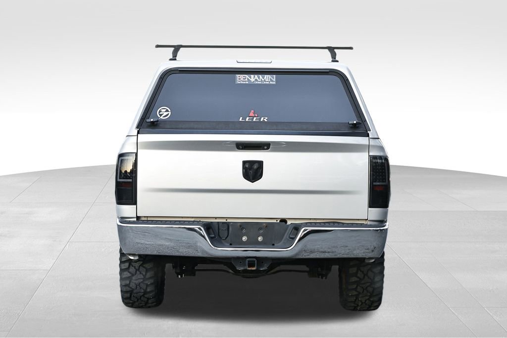 Used 2016 RAM 1500 Laramie w/ Convenience Group image 4