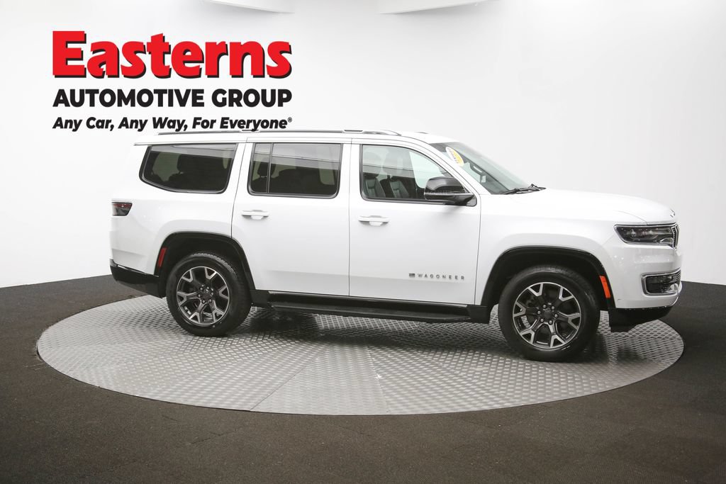 Used 2023 Jeep Wagoneer Series III w/ Preferred Equipment Group RWD image 44
