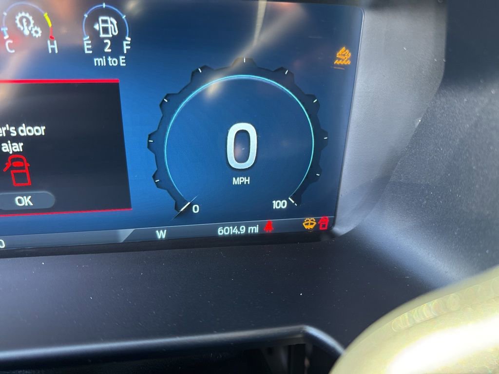 Used 2025 Ford F350 Lariat w/ FX4 Off-Road Package image 9