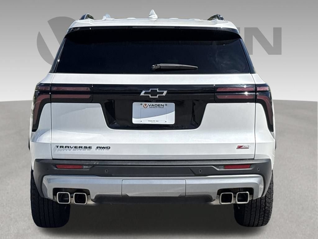 Used 2025 Chevrolet Traverse Z71 w/ Driver Confidence Package AWD/4WD image 17