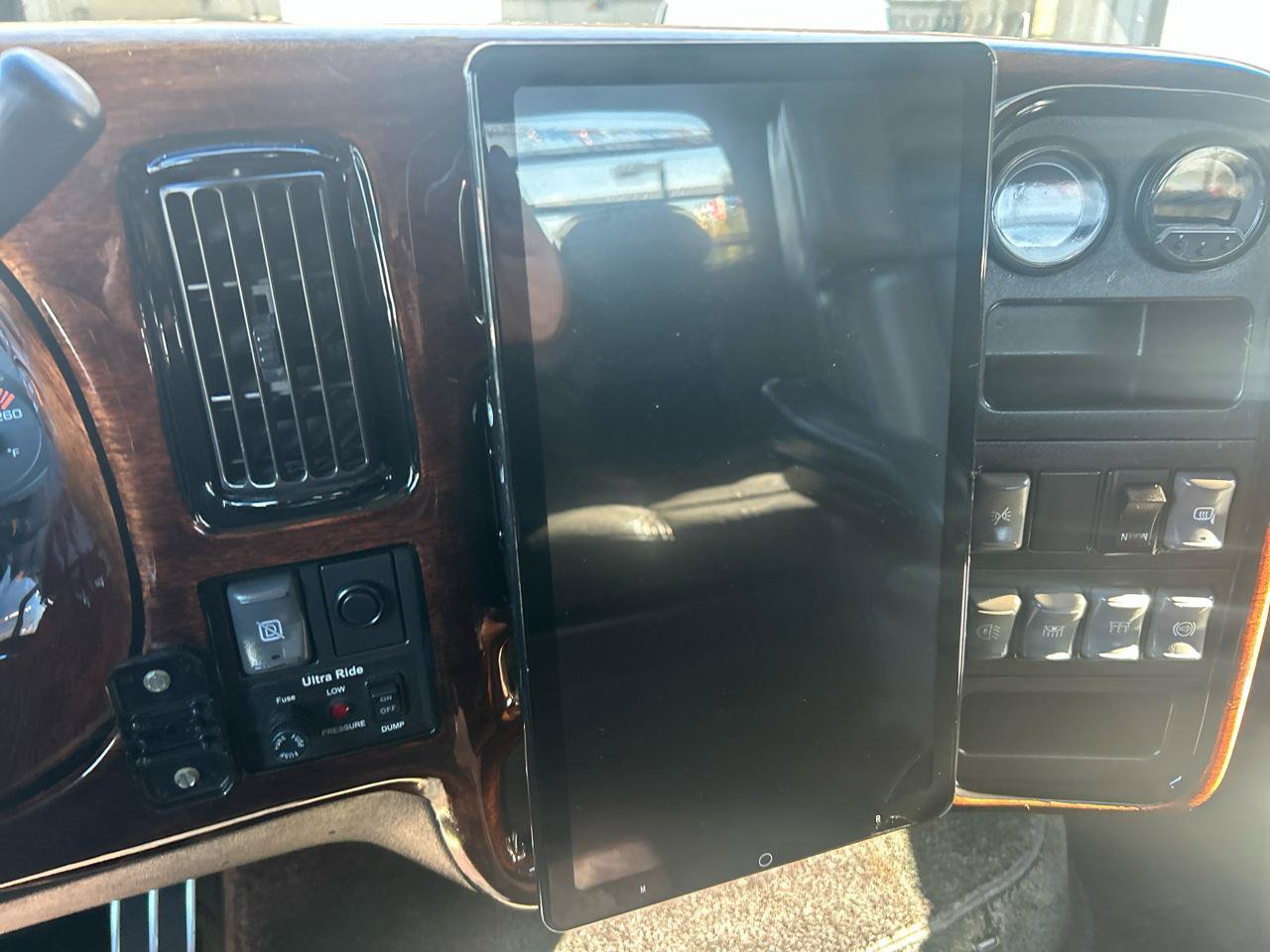 Used 2007 GMC TopKick C4500 2WD Crew Cab image 21