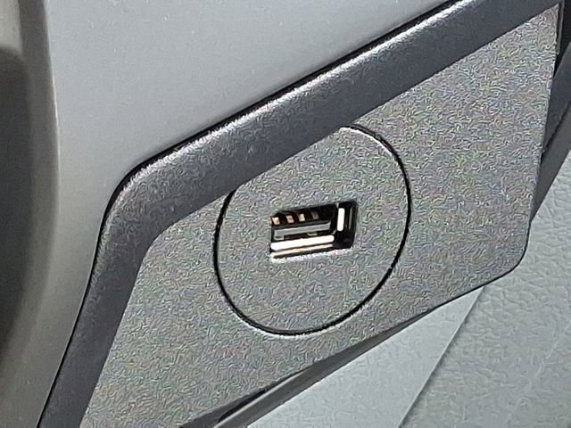 Used 2023 Ford F650 2WD Regular Cab Super Duty image 23