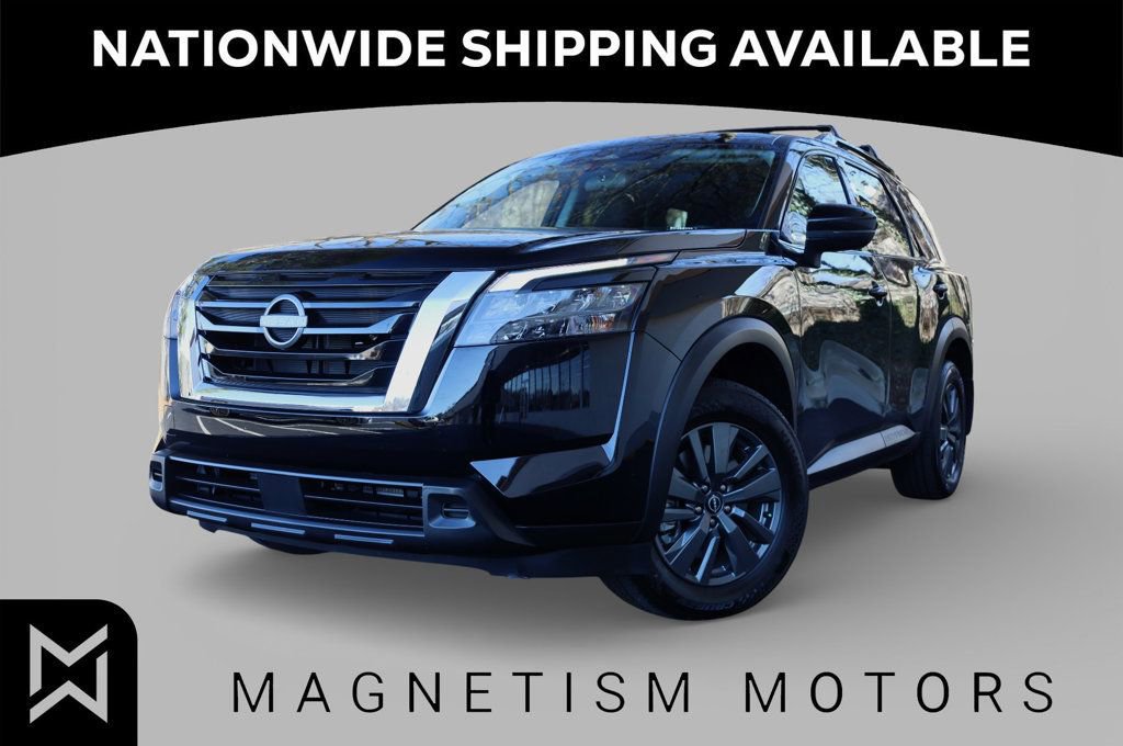 Used 2025 Nissan Pathfinder SV image 1