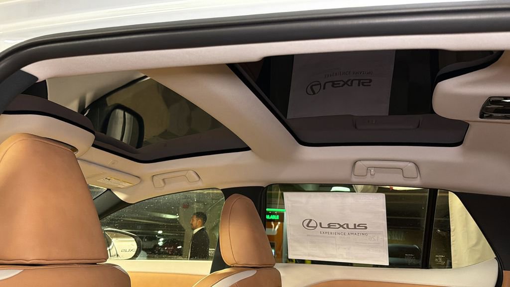 New 2026 Lexus RZ 350e 2WD image 12