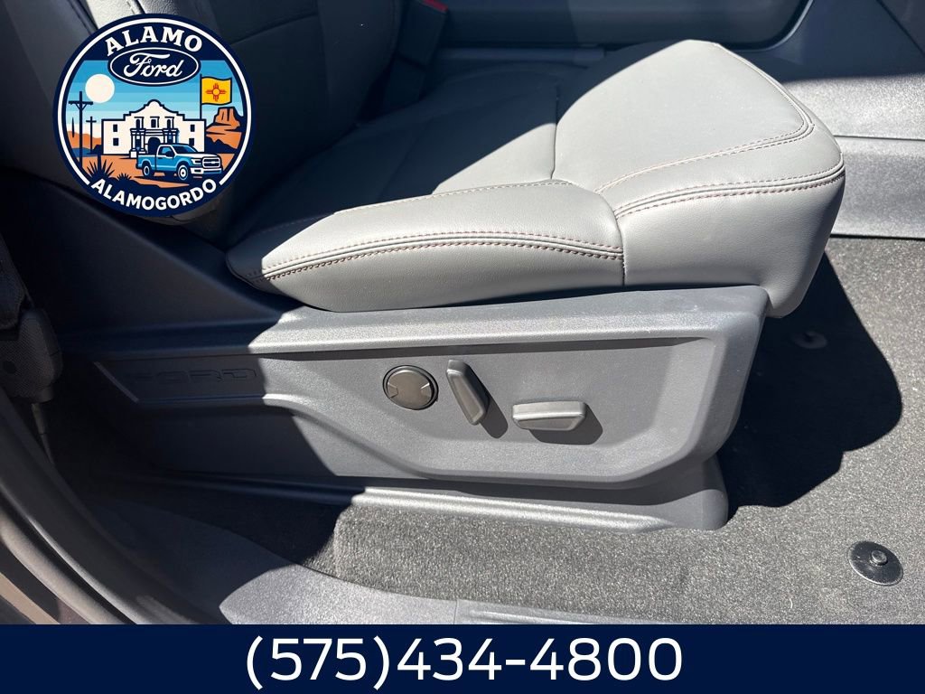 New 2025 Ford Expedition Active AWD/4WD image 21