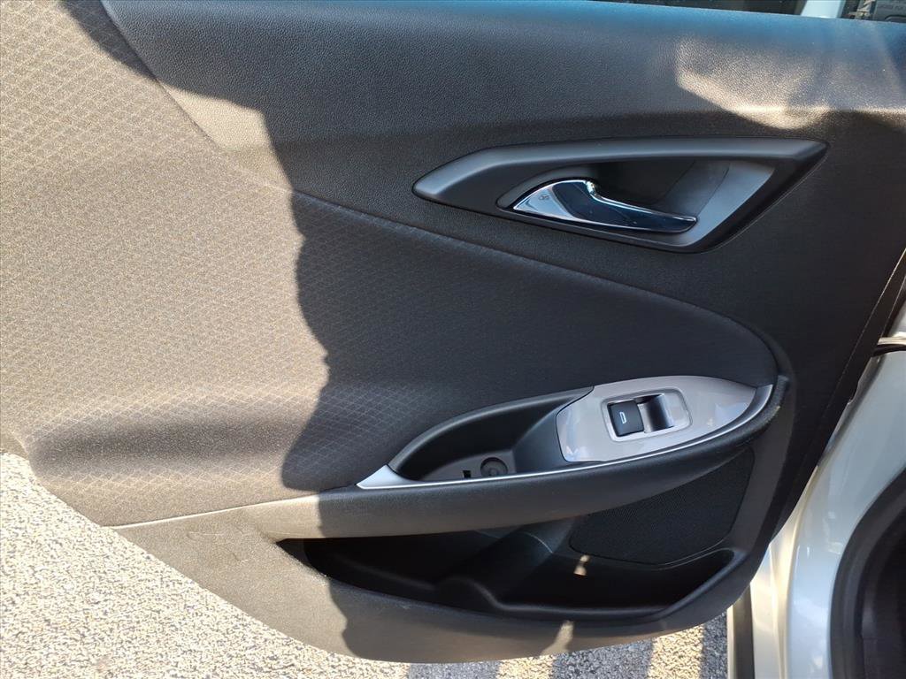 Used 2021 Chevrolet Malibu LS image 33