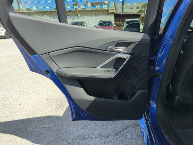 Used 2025 BMW X2 xDrive28i w/ M Sport Package image 28